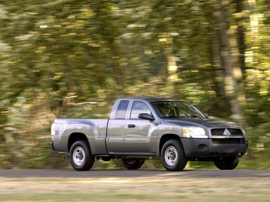  Mitsubishi Raider LS 2007 года  (фото 4 из 5)